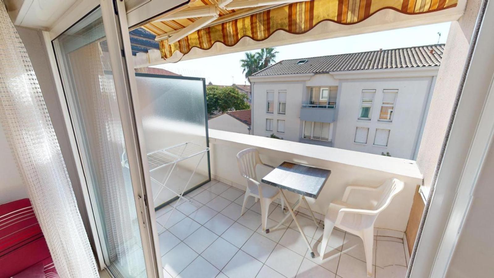 T2 Clim Avec Terrasse Et Place De Parking Privative Balaruc-les-Bains Buitenkant foto